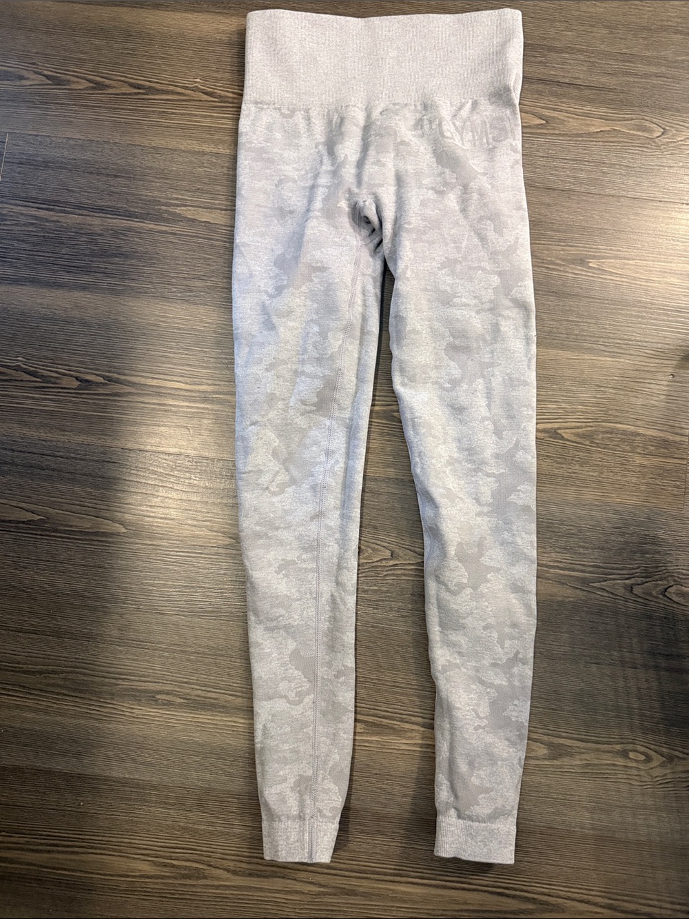 Gymshark Light Gray Camo Seamless Leggings